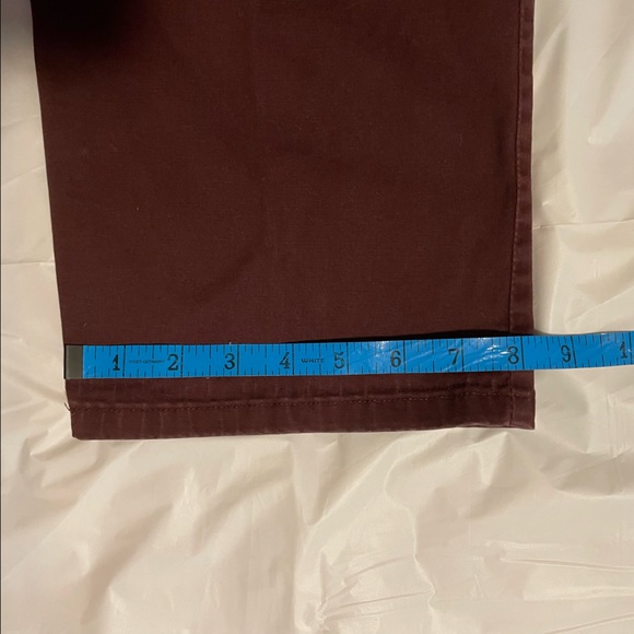 🌼 Bundle 2 for $20 🌼  Lee Straight Leg Burgundy Women’s Pants - Picture 7 of 8